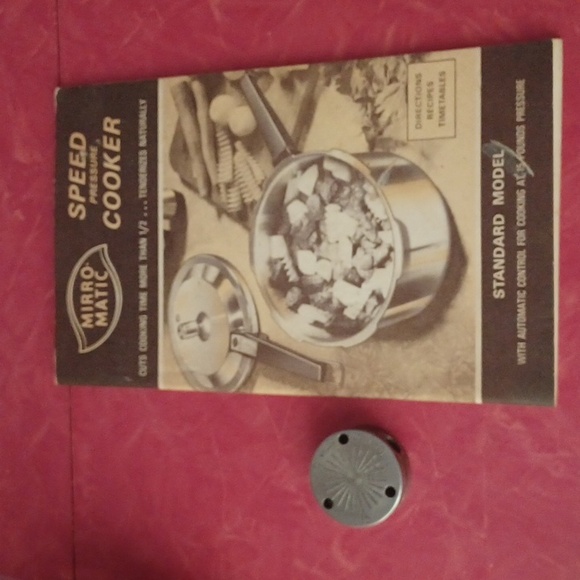 Mirro Matic pressure canner/cooker regulator and a directions book for a… - Picture 1 of 3